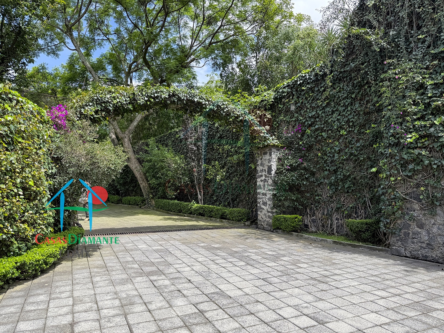 Jardines del Pedregal Casa Rana BEI - Fachada 6 Jardines del Pedregal Casa Rana BEI - Fachada 6